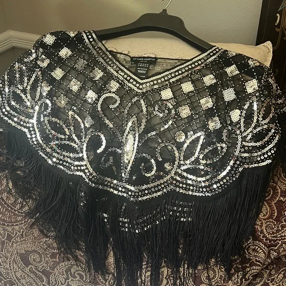 New, no tags Victoria Harbour Sequin Fringe Top. Perfect accessory - Picture 7 of 8